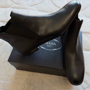 NEW! $1,020 Prada Saffiano Leather Chelsea Boots Black 11